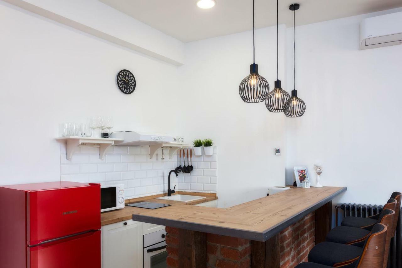 Apartment Core *